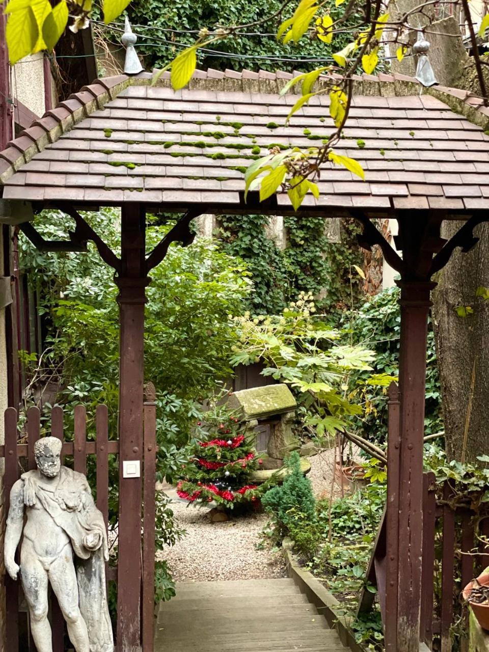New : Atelier Artiste Montmartre Apartment Paris Exterior photo